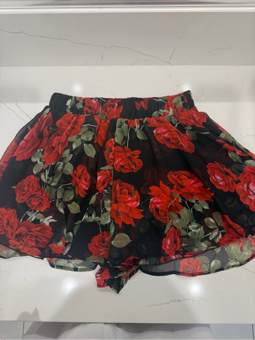NWT Show Me Your MuMu Black Chiffon Shorts with Red Rose Print
